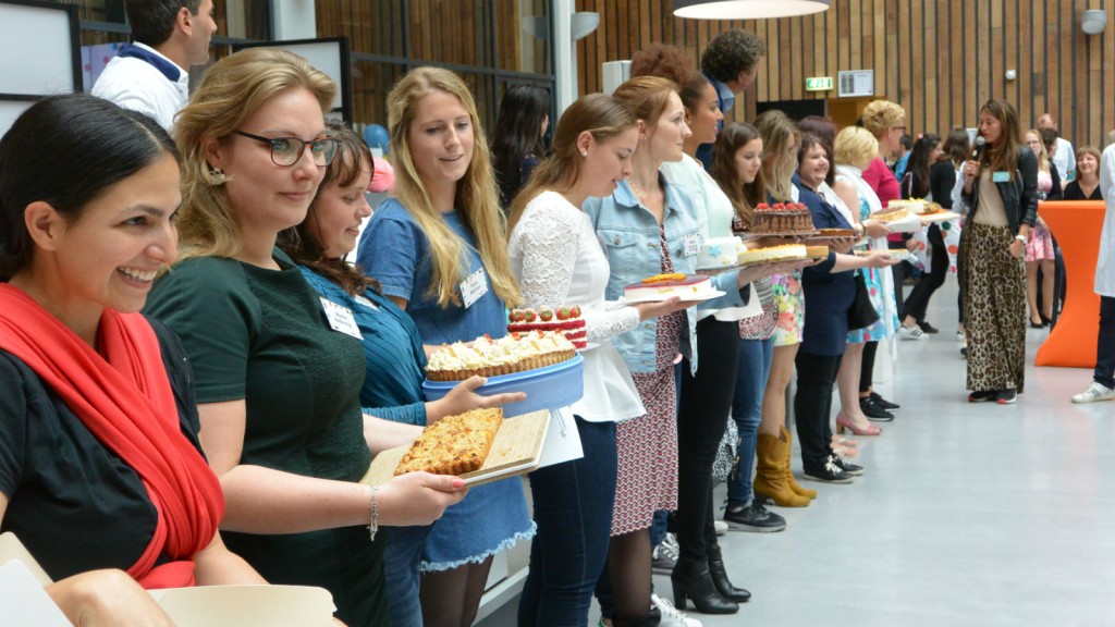 Deelnemende taarten bij de HEMA Taartenbakwedstrijd