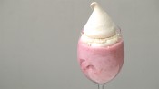 Frambozenmousse met meringue