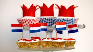 Kroningscupcakes voor koninginnedag